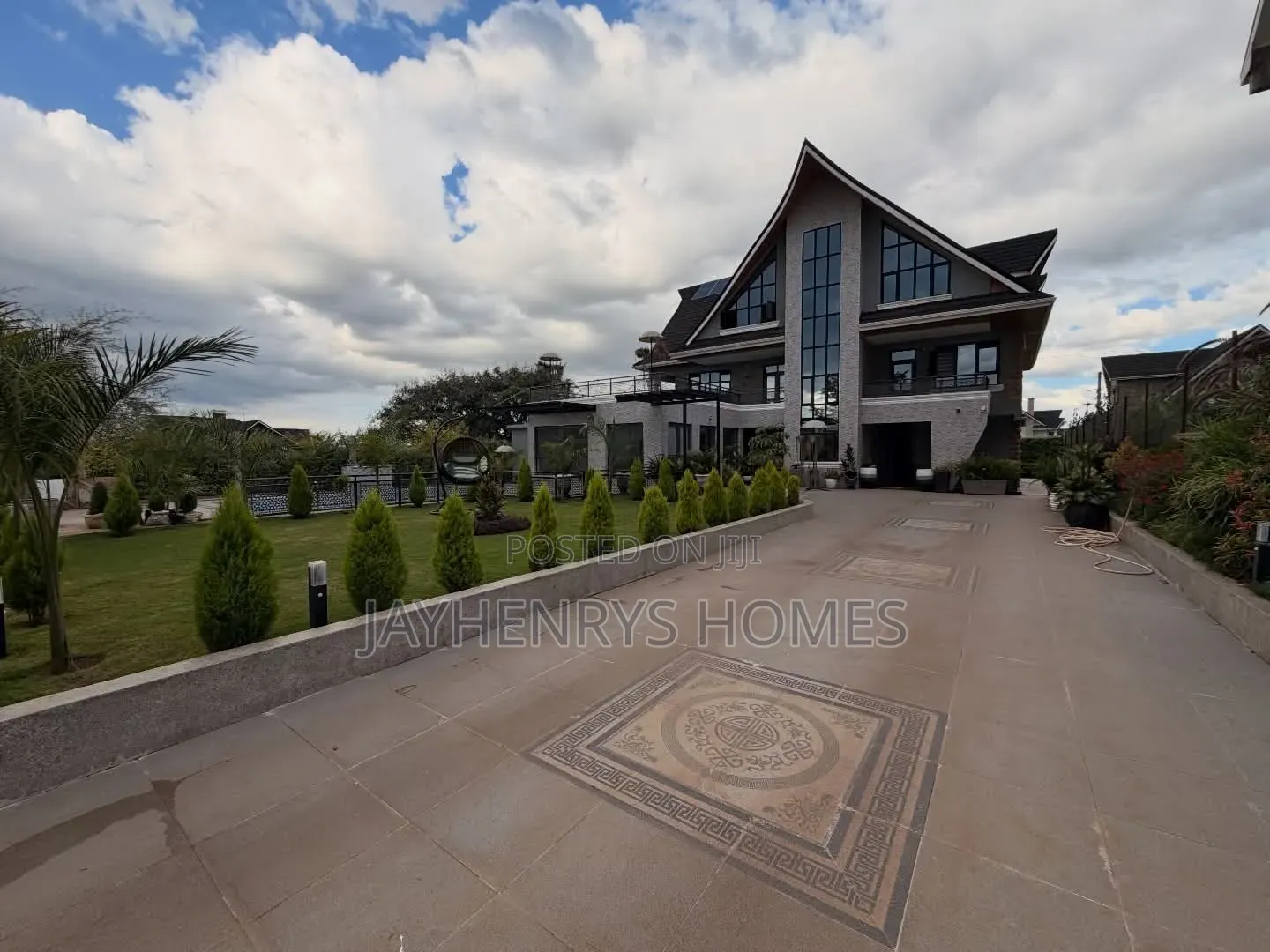 6bdrm Mansion in Daykio Bustani Gated, Kimbo for rent