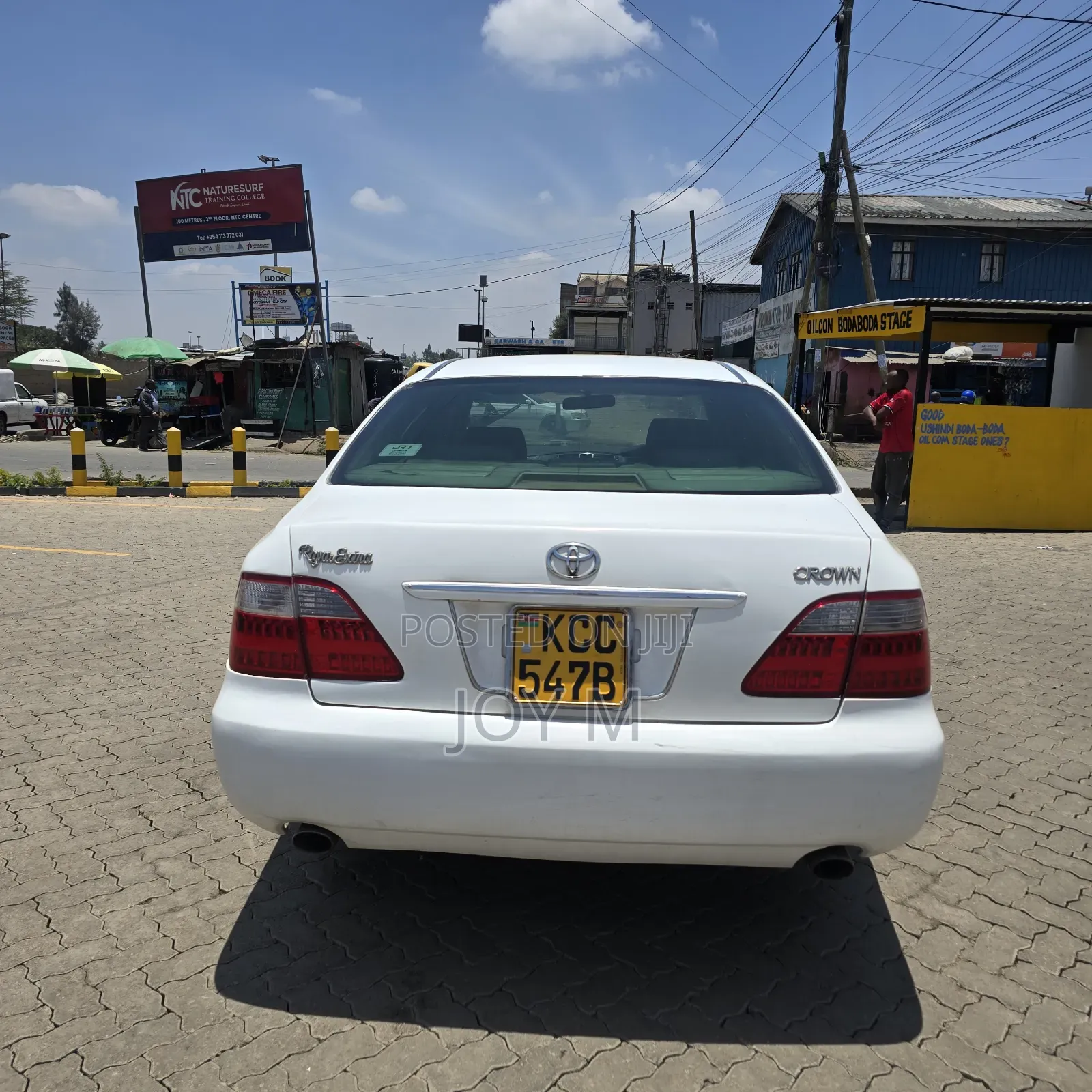 Toyota Crown 2010 White