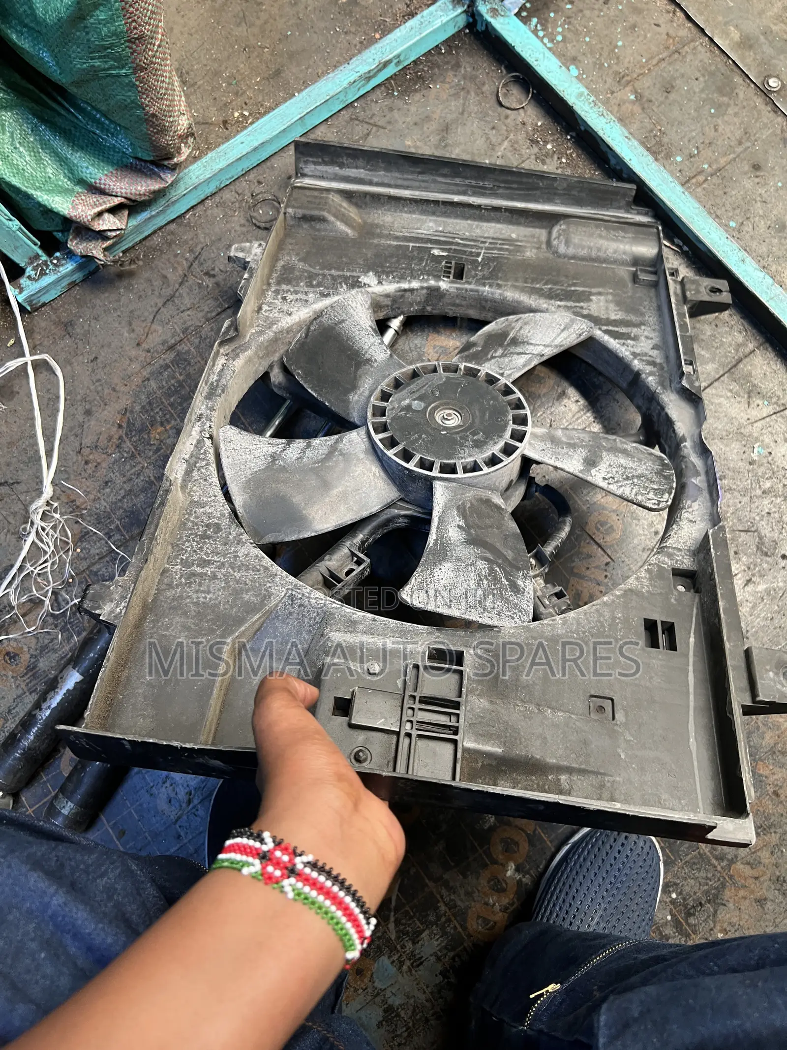Radiator Fan for Nissan Tiida Complete With Motor and Housing