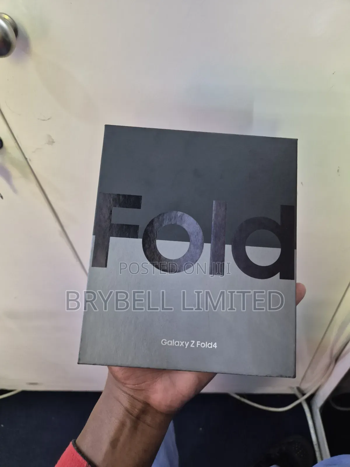 New Samsung Galaxy Z Fold4 1 TB Gold