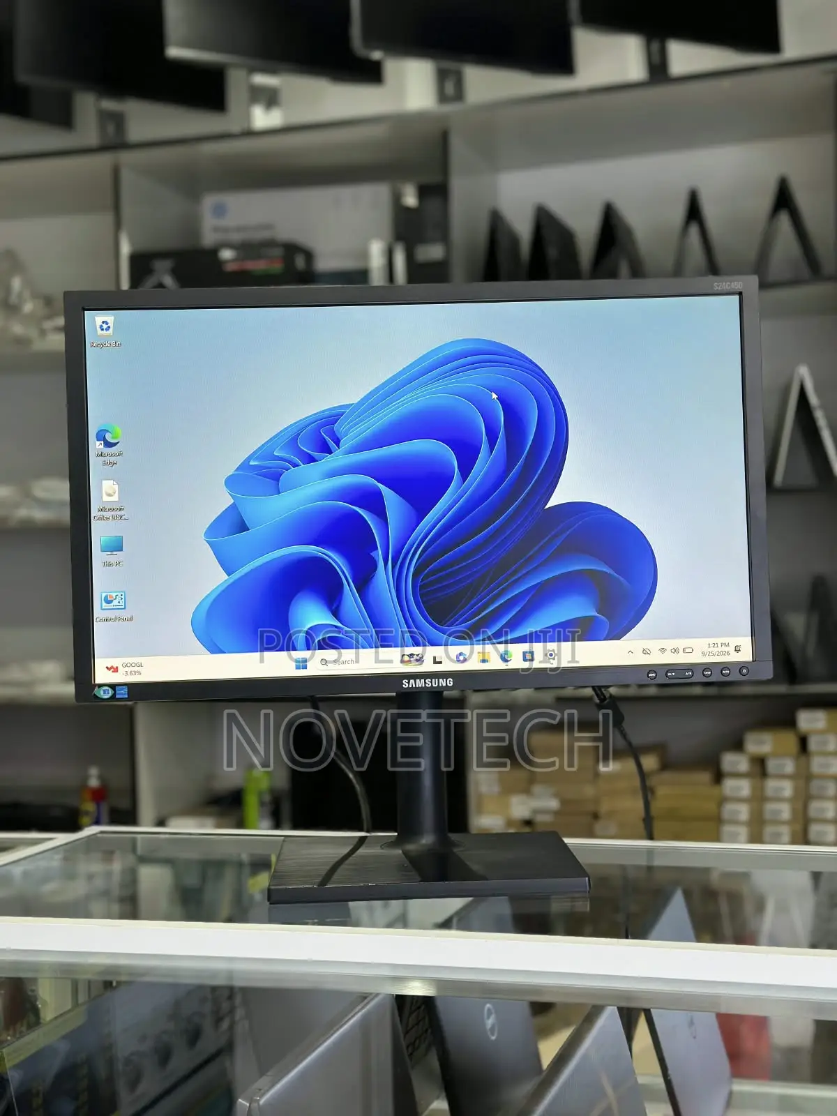 SAMSUNG 24 Inch 24" 24" Widescreen Monitor 1920x1200 DPort DVI VGA
