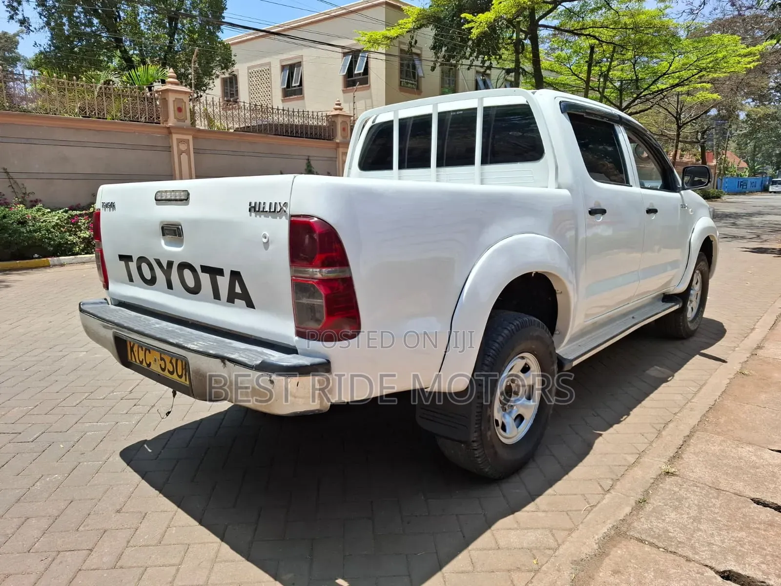 Toyota Hilux 2014 White