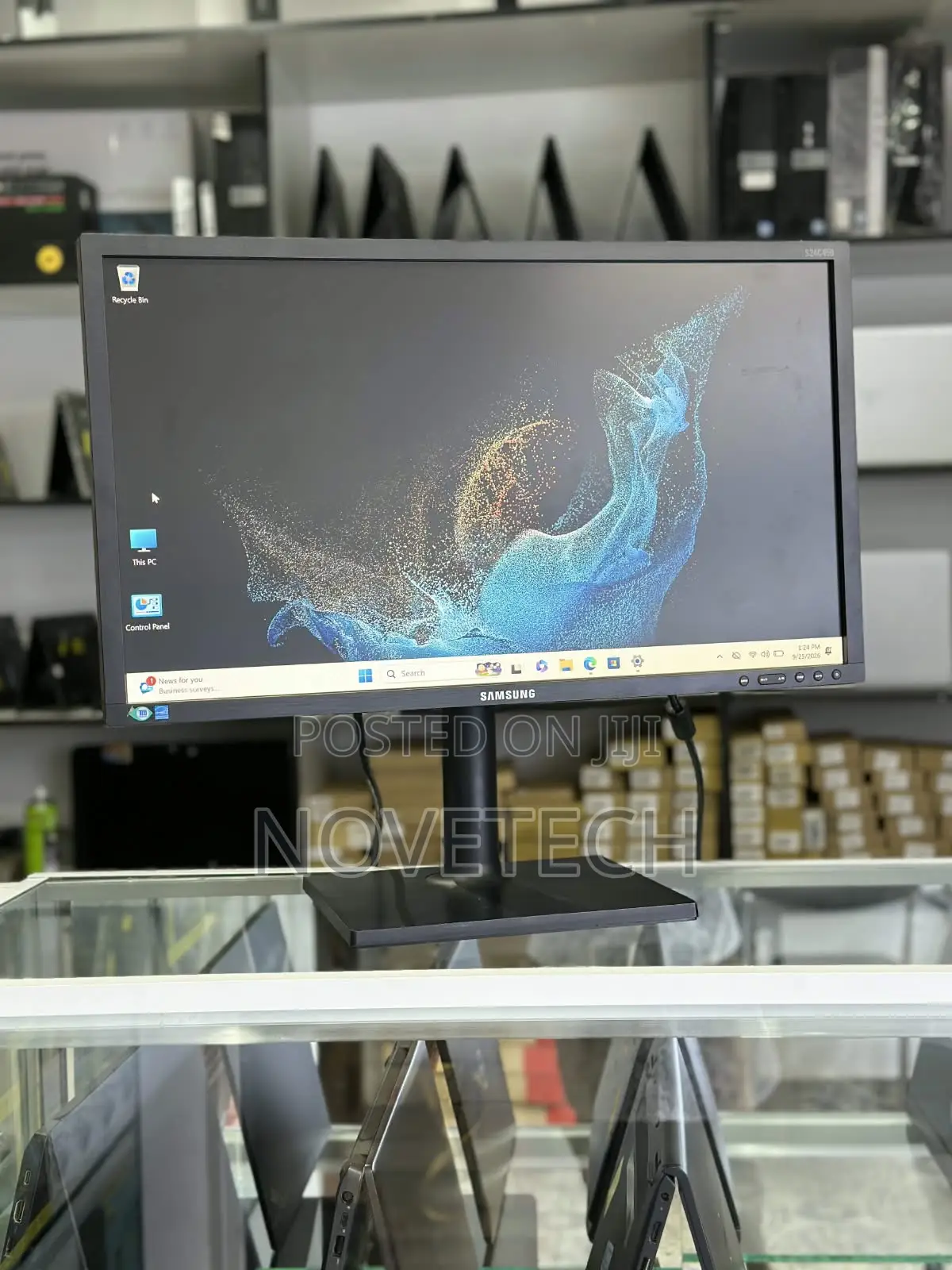 Samsung 24" FHD Computer Business Monitor DPort DVI VGA