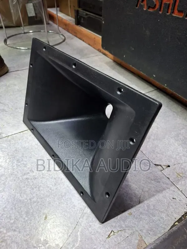 Bullet Tutor Flyer Large - Professional Speaker Accessory
