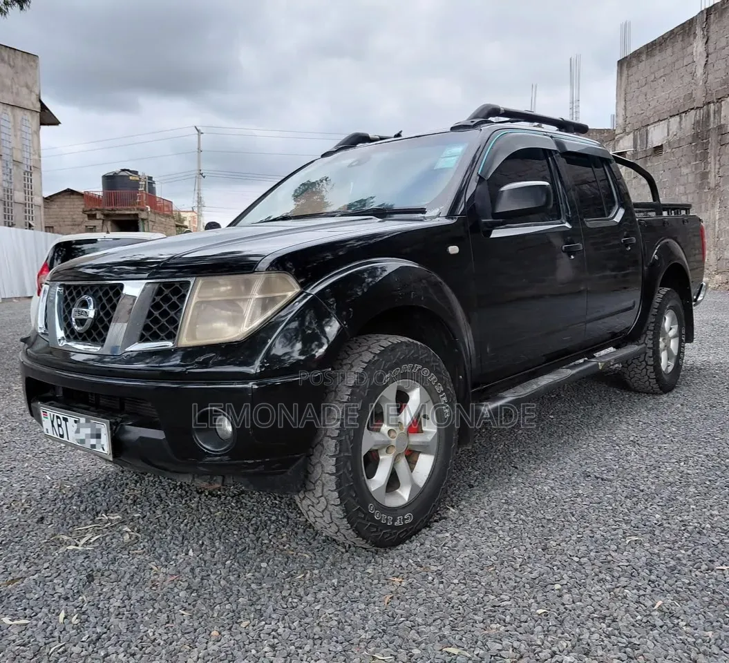 Nissan Navara 2005 Black