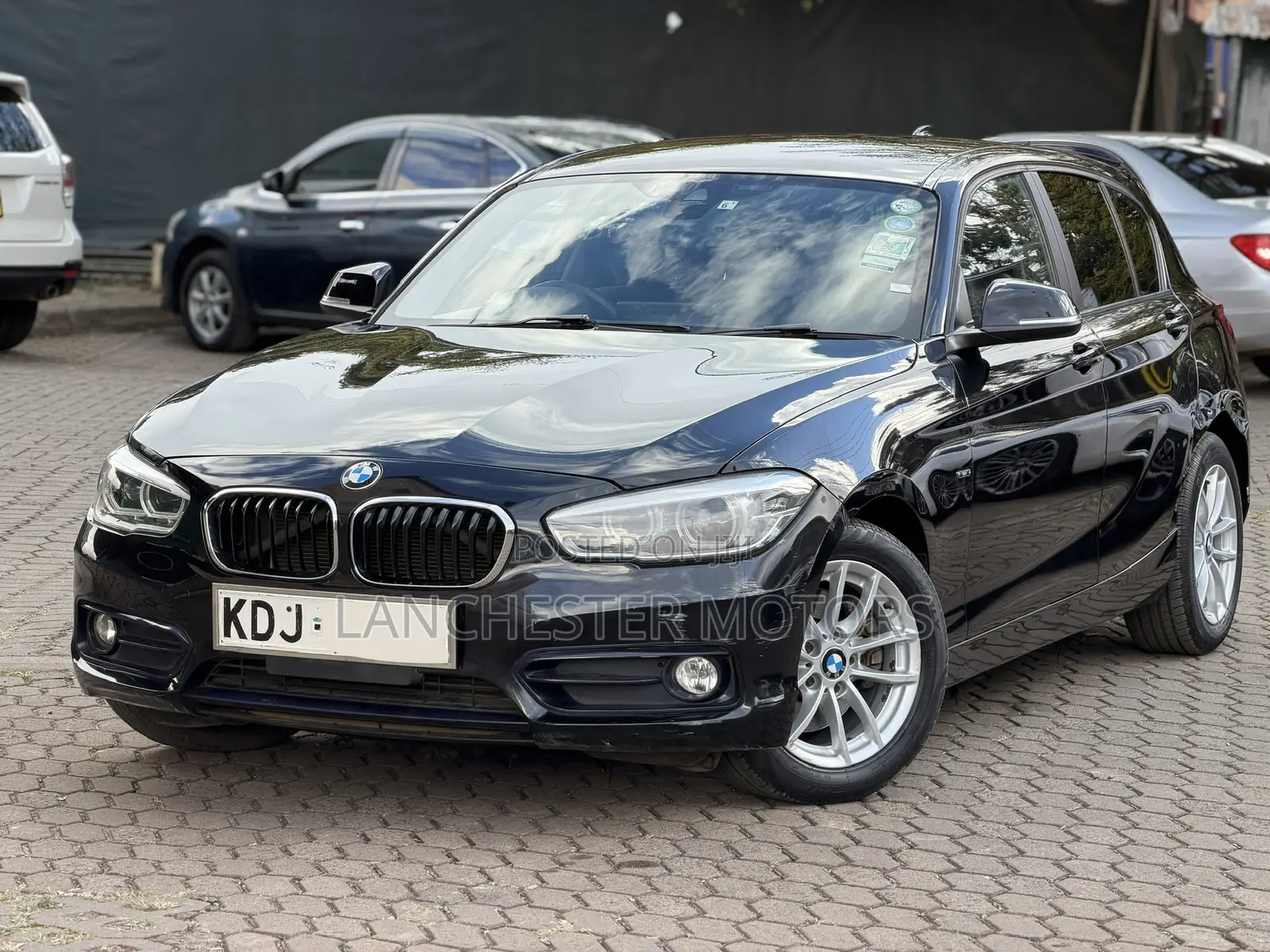 BMW 118i 2015 Black