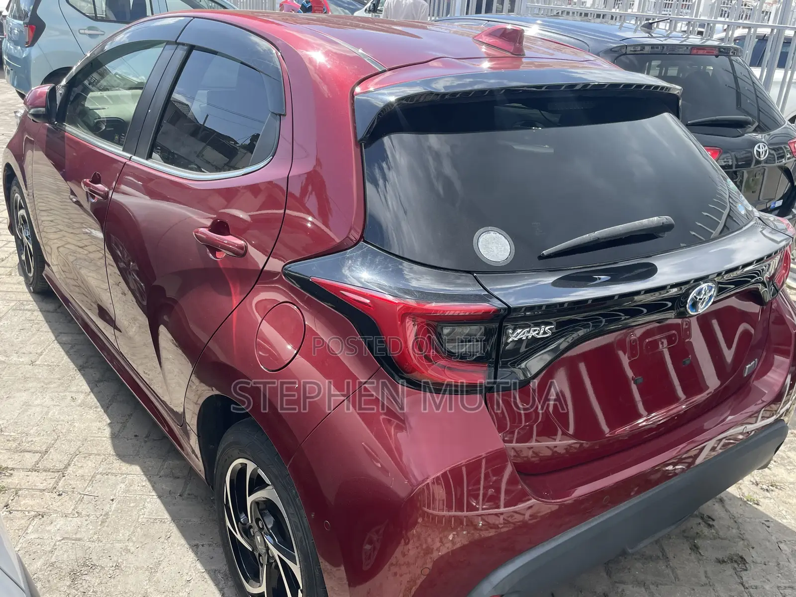 Toyota Yaris 1.5 Sedan L 2020 Red