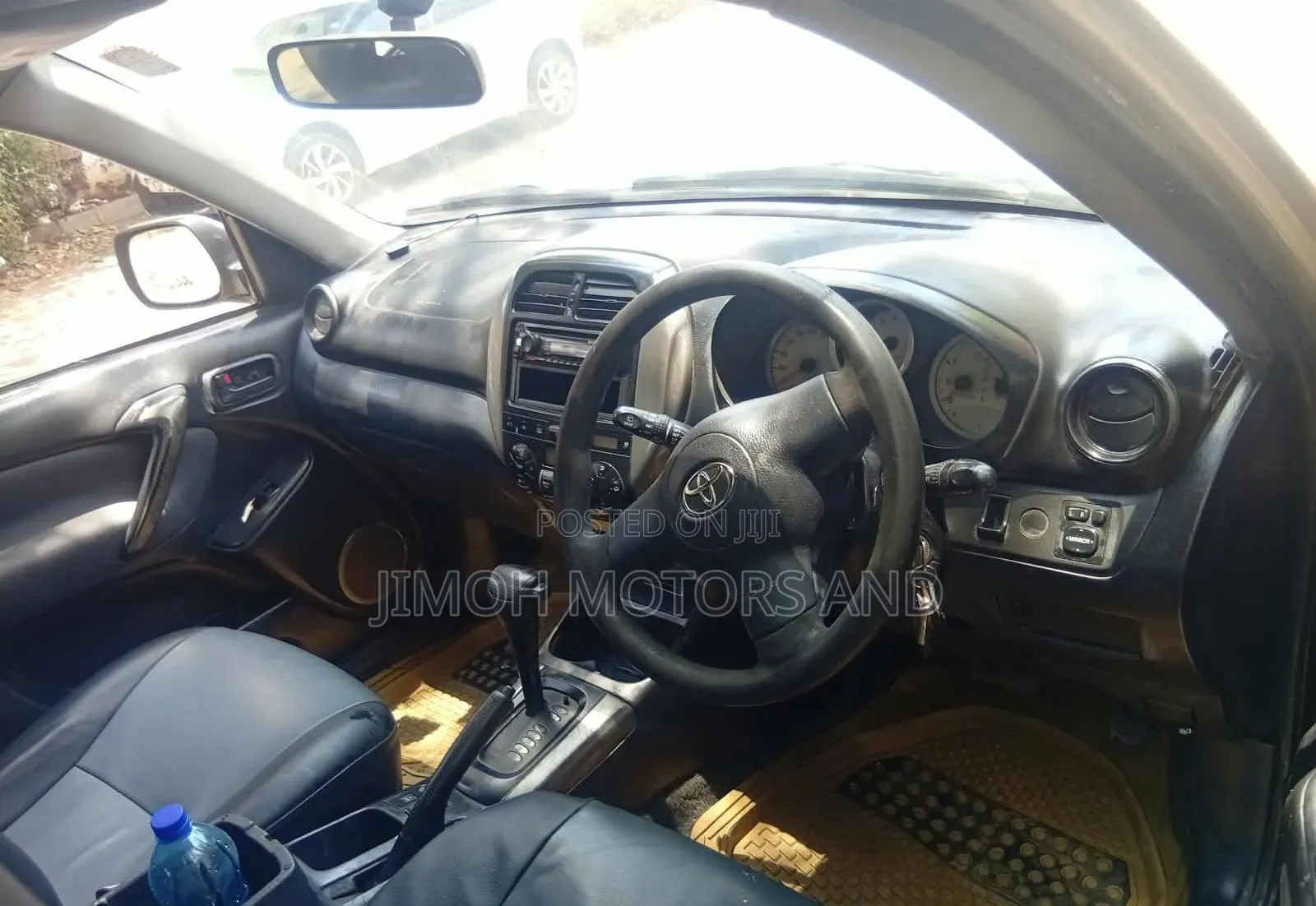 Toyota RAV4 2004 Gold