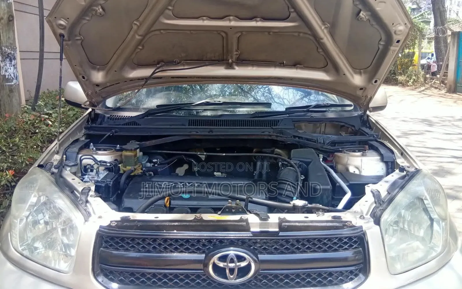 Toyota RAV4 2004 Gold