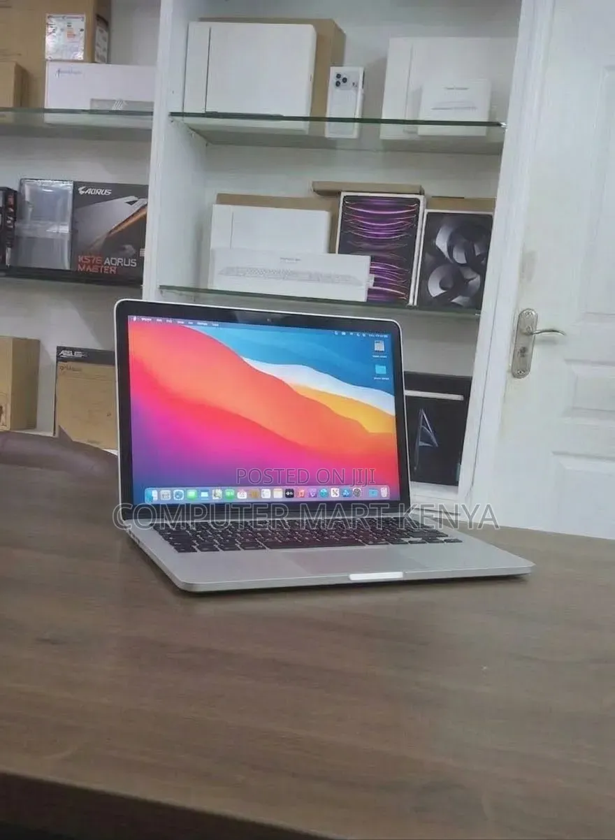 New Laptop Apple MacBook Pro 2019 16GB Intel Core i5 SSD 512GB