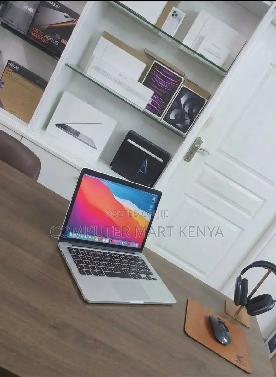 New Laptop Apple MacBook Pro 2019 16GB Intel Core i5 SSD 512GB