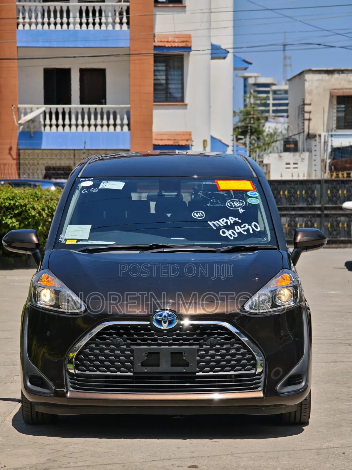 Toyota Sienta 2019 Brown
