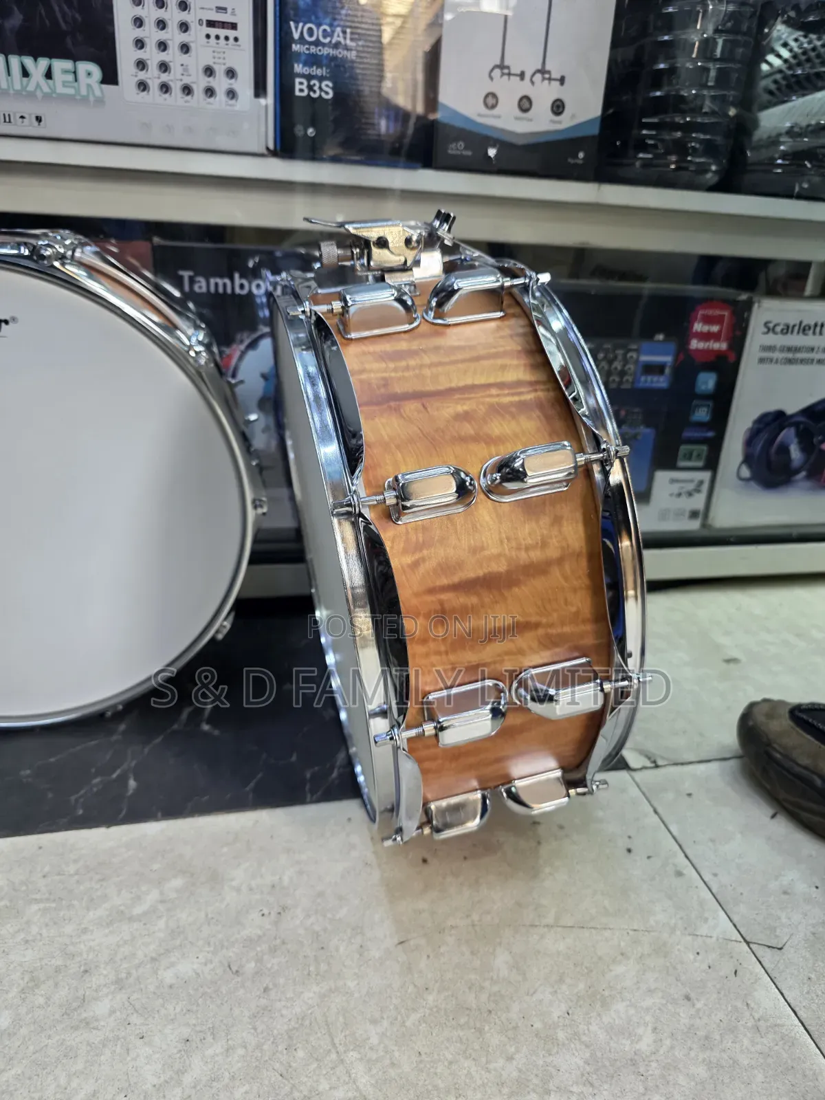 Premier 10- Lug Wooden Snare Drum