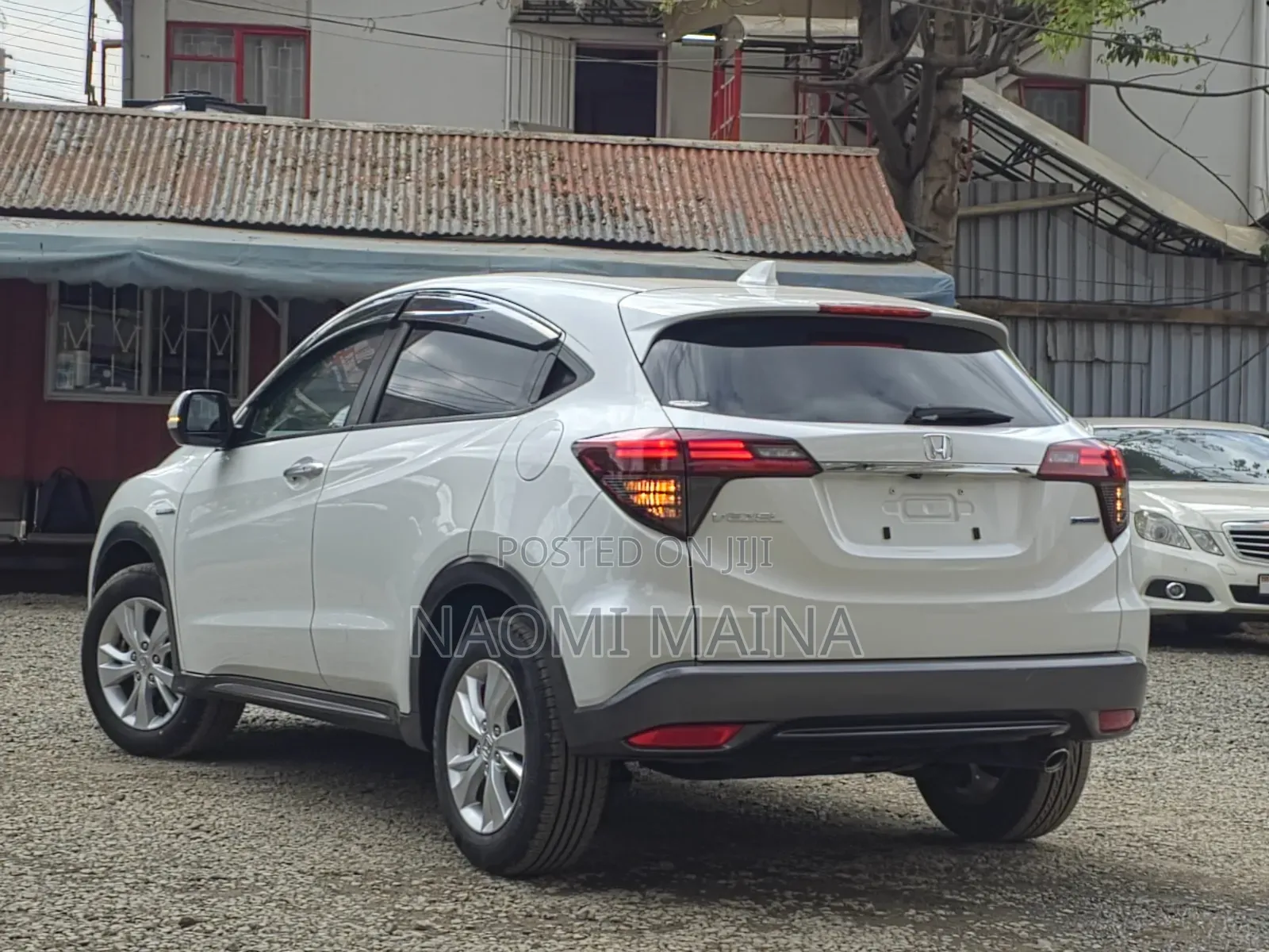 Honda Vezel 1.5 Hybrid 2WD 2019 White