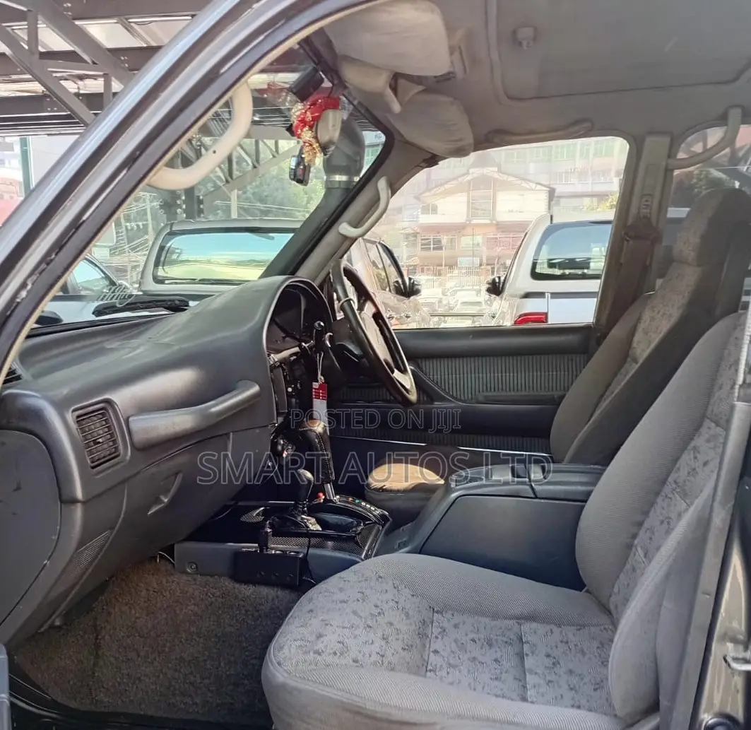 Toyota Land Cruiser 80 Wagon 4.5 1994 Gray