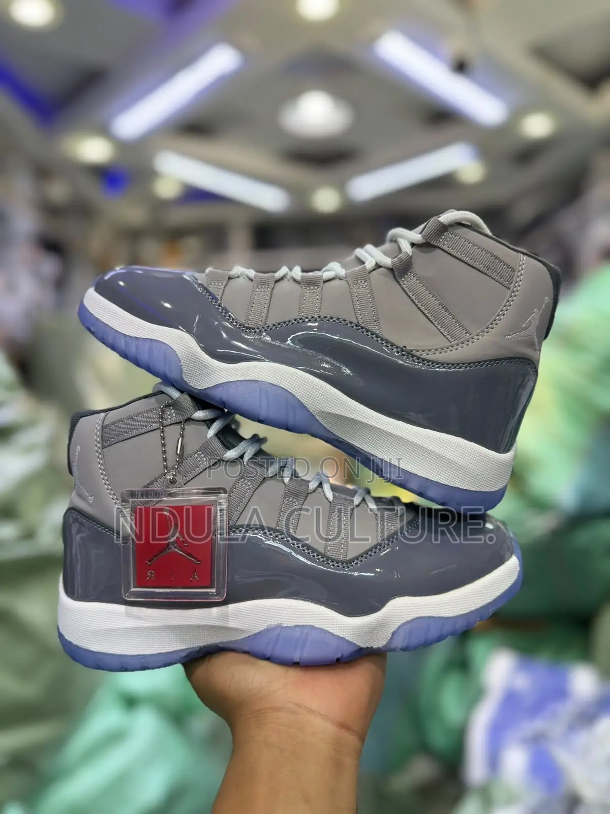 Air Jordan 11 Cool Grey
