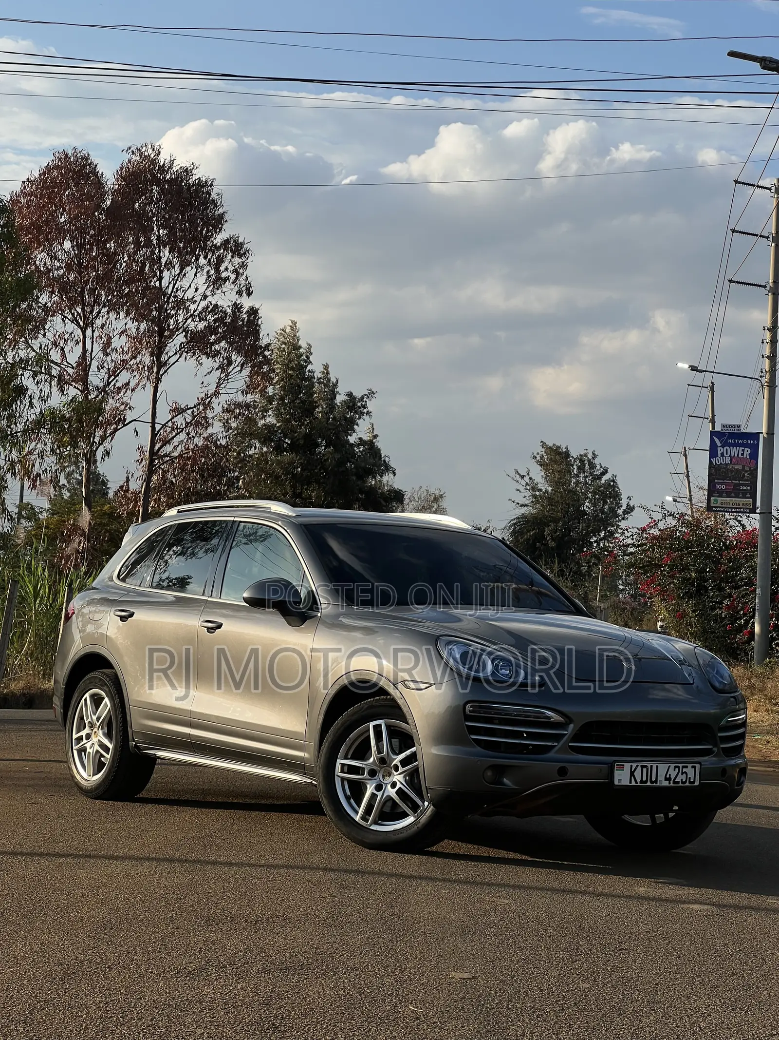 Porsche Cayenne 4dr SUV AWD (3.6L 6cyl 6M) 2014 Gray