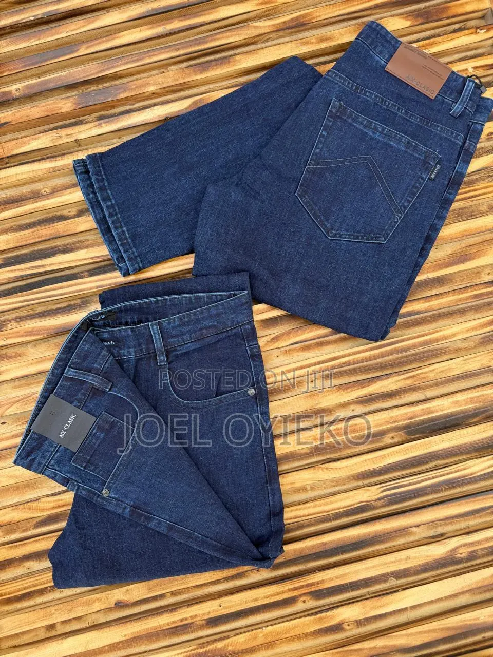 Plain Jeans