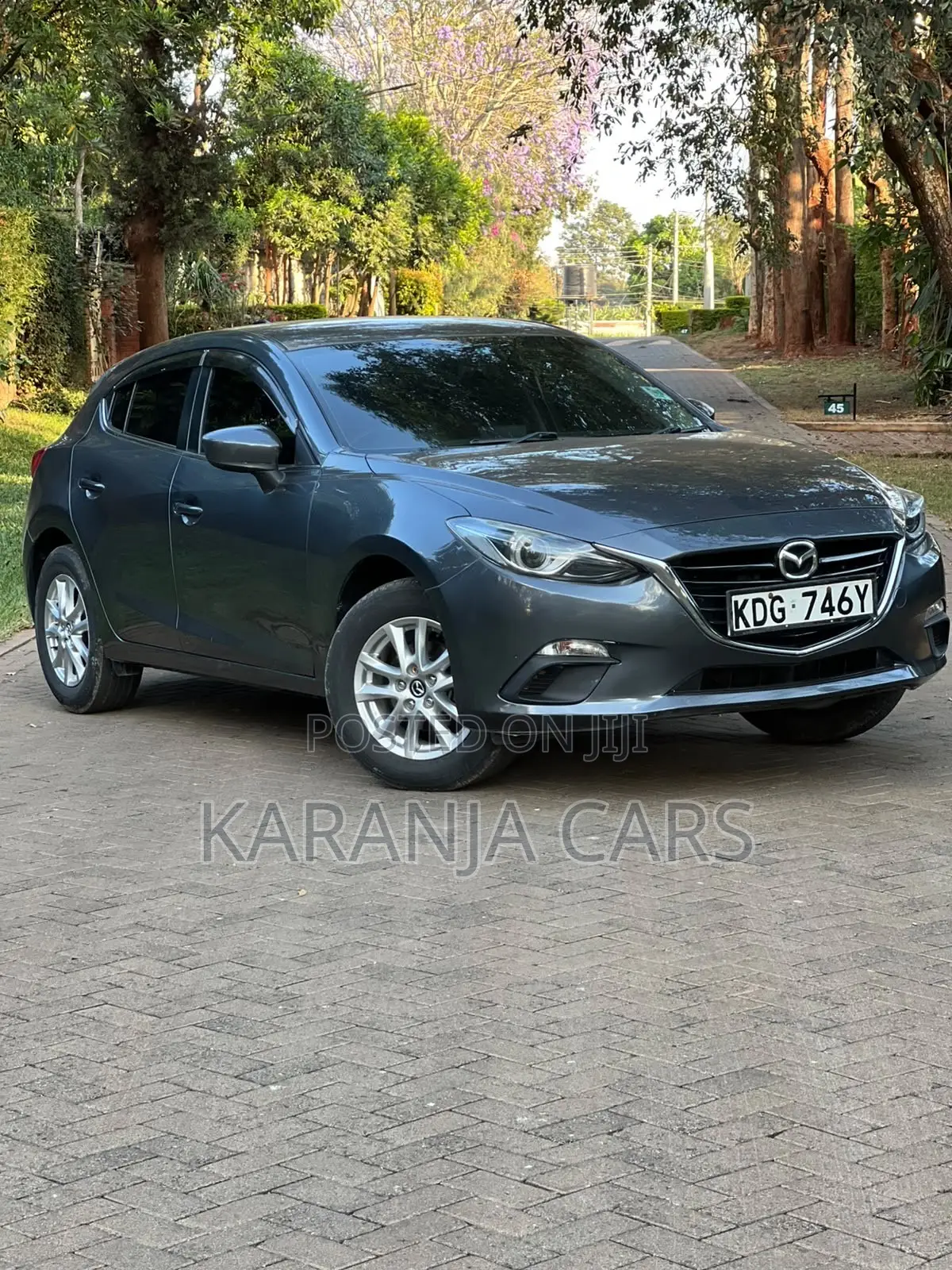 Mazda Axela SV Premium 2014