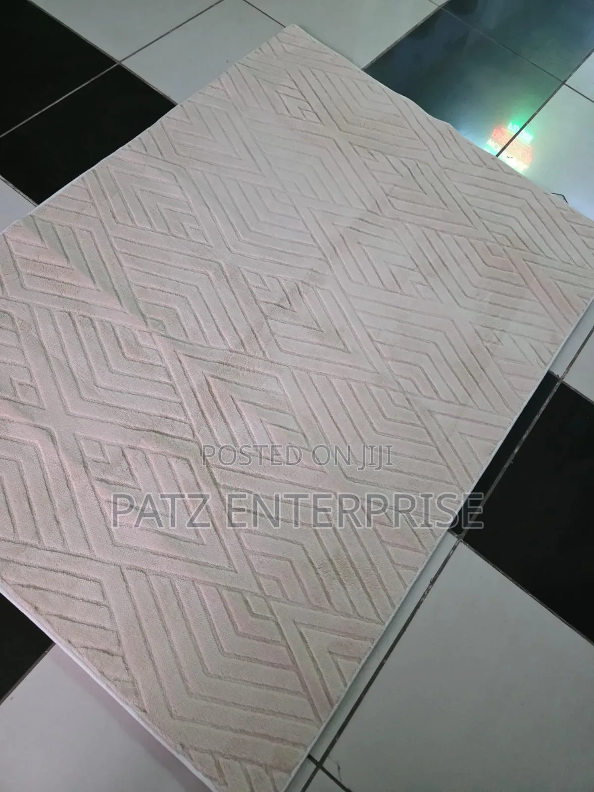American Fur Carpet Ts