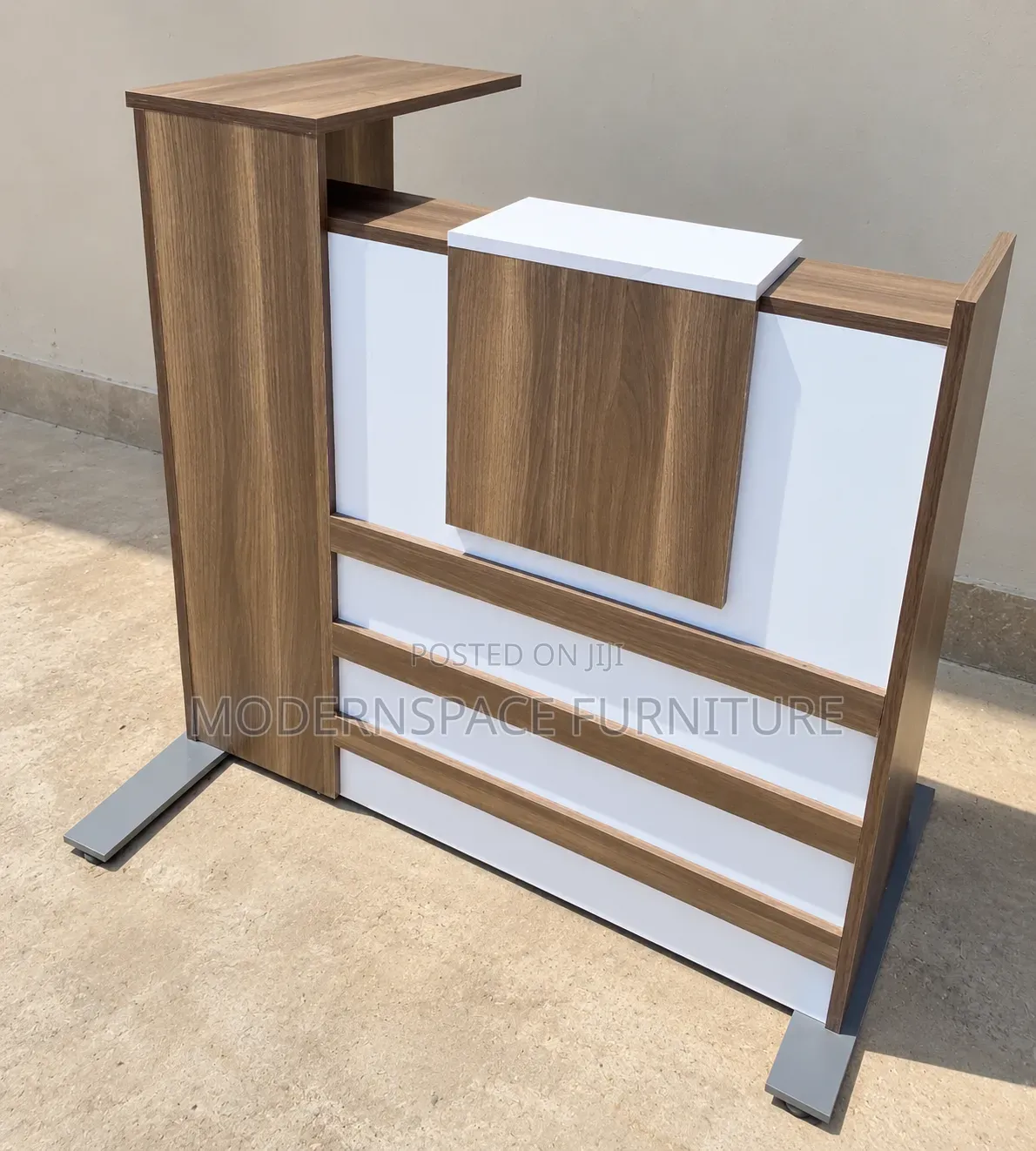 1mtr Modern Reception Desk – Stylish Office Counter