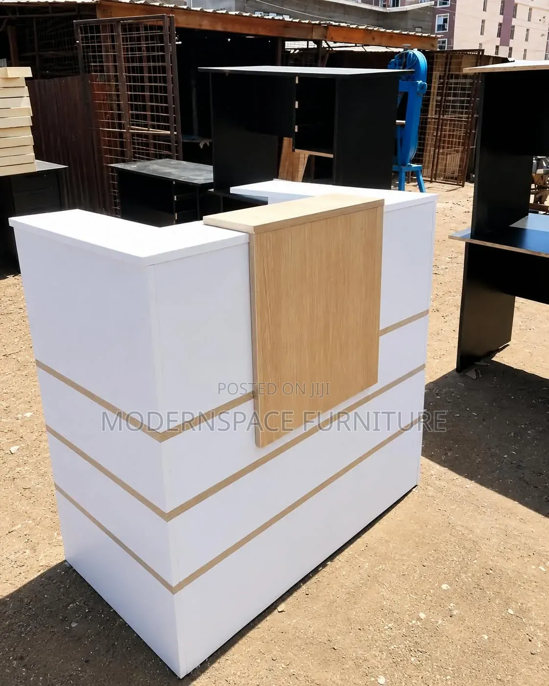1mtr Modern Reception Desk – Stylish Office Counter