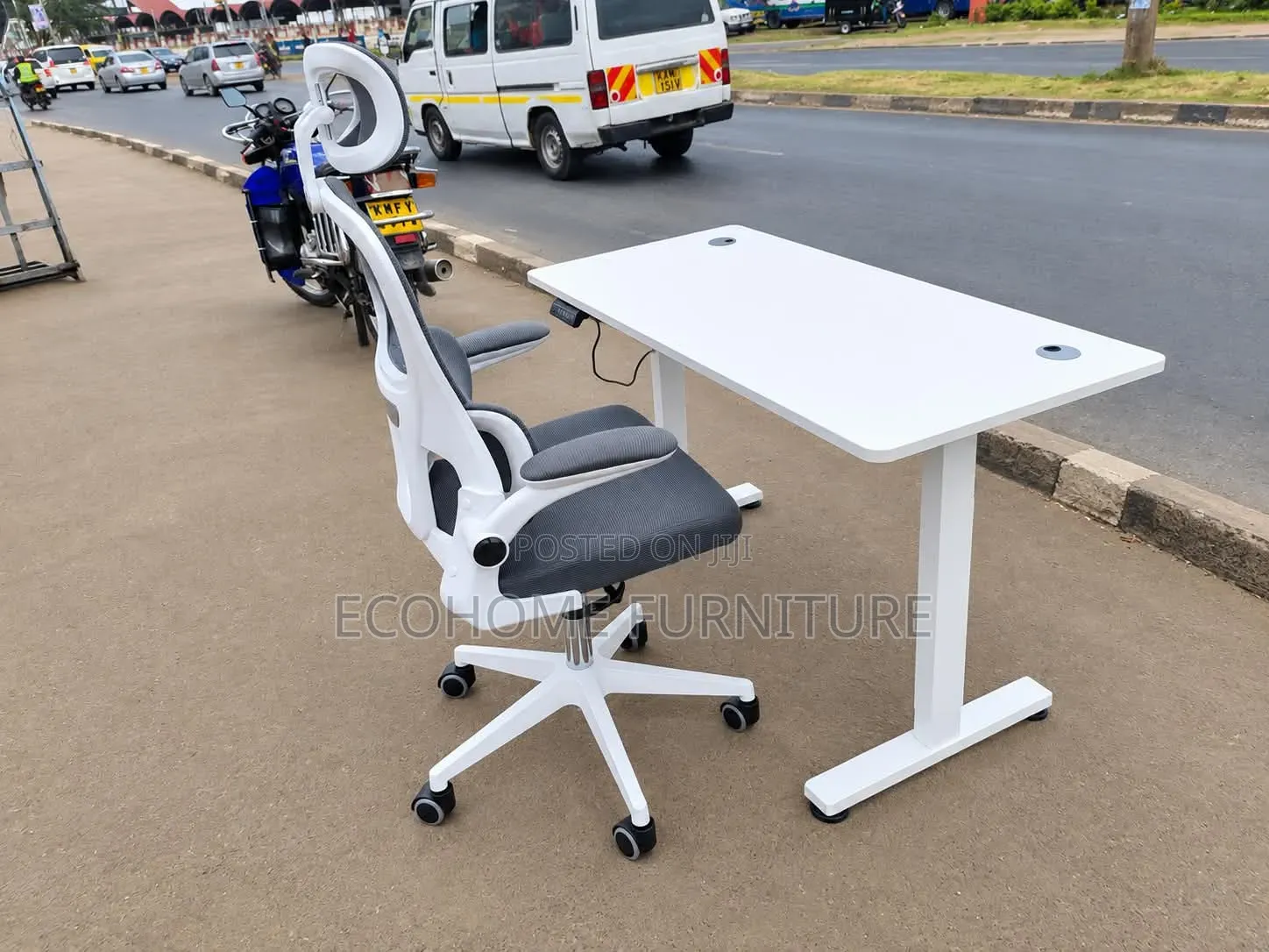 Electric Height Adjustable Office Desk – White