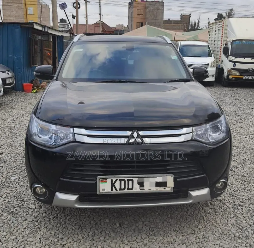 Mitsubishi Outlander 2015 Black