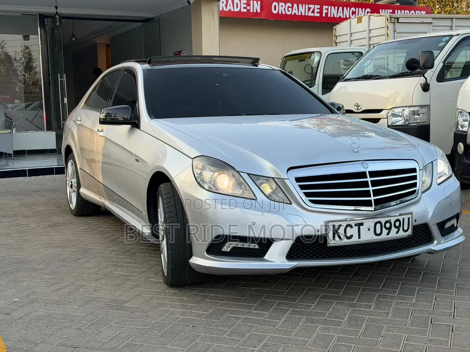 Mercedes-Benz E250 2011 Silver