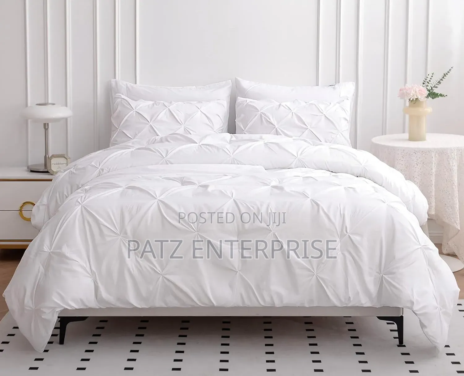 Pinch Pleat Pin Tuck Duvet