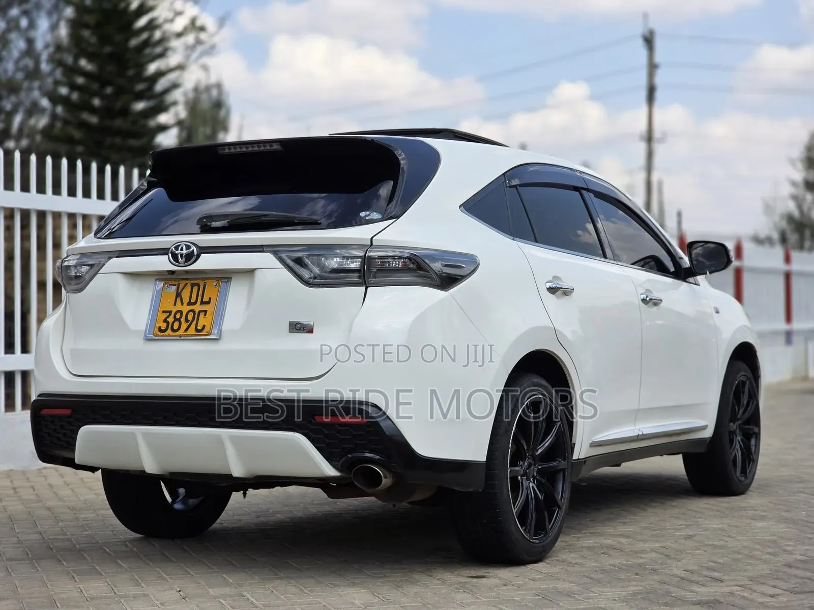Toyota Harrier 2.0 2016 Pearl