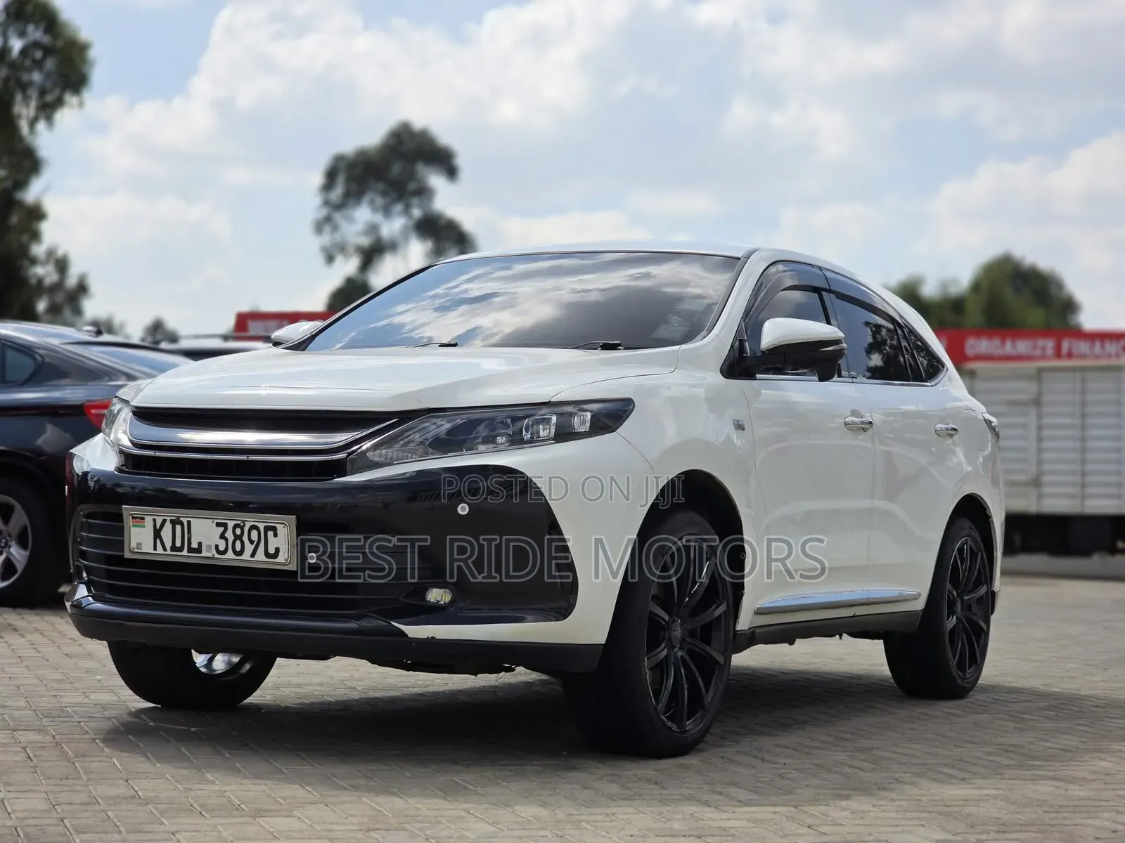 Toyota Harrier 2.0 2016 Pearl