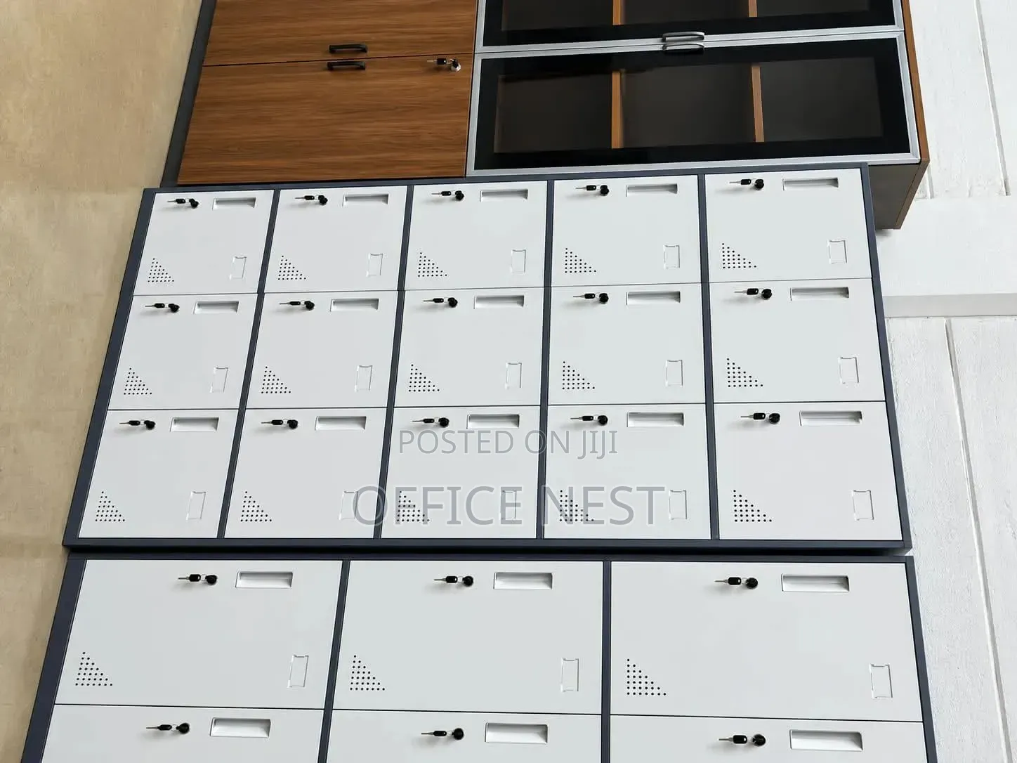 15 Door Metal Storage Locker With Individual Locks