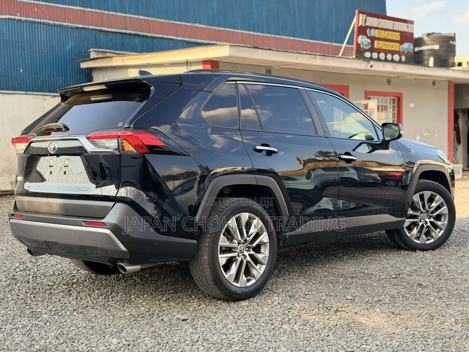 Toyota RAV4 XLE Premium AWD 2019 Black