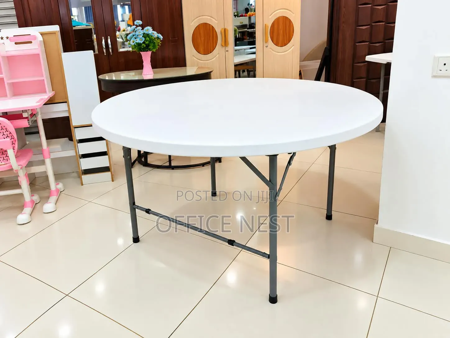 Round Folding Table – Portable Foldable Dining Event Table.