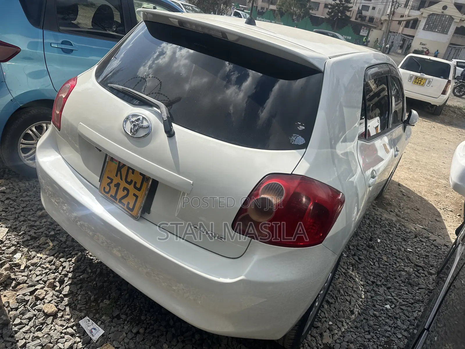 Toyota Auris 2009 White
