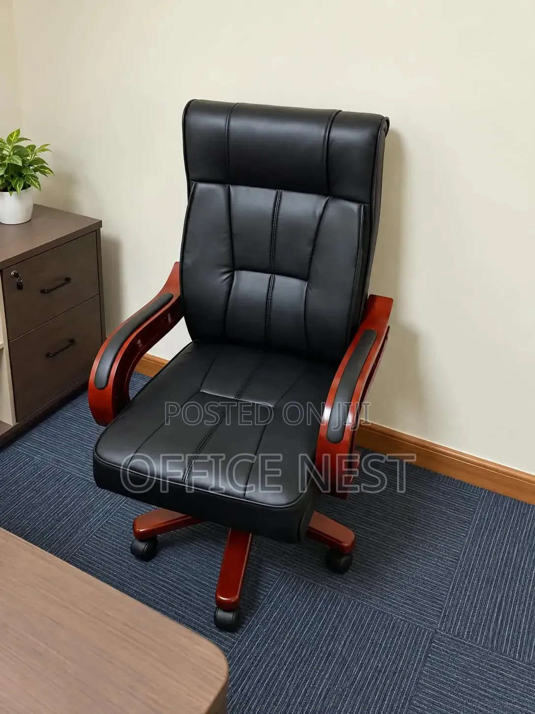 Black Executive Office Chair | High Back Leather Managerial Chair.