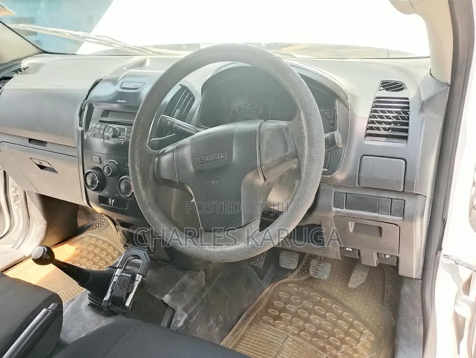 Isuzu D-MAX 2016 White