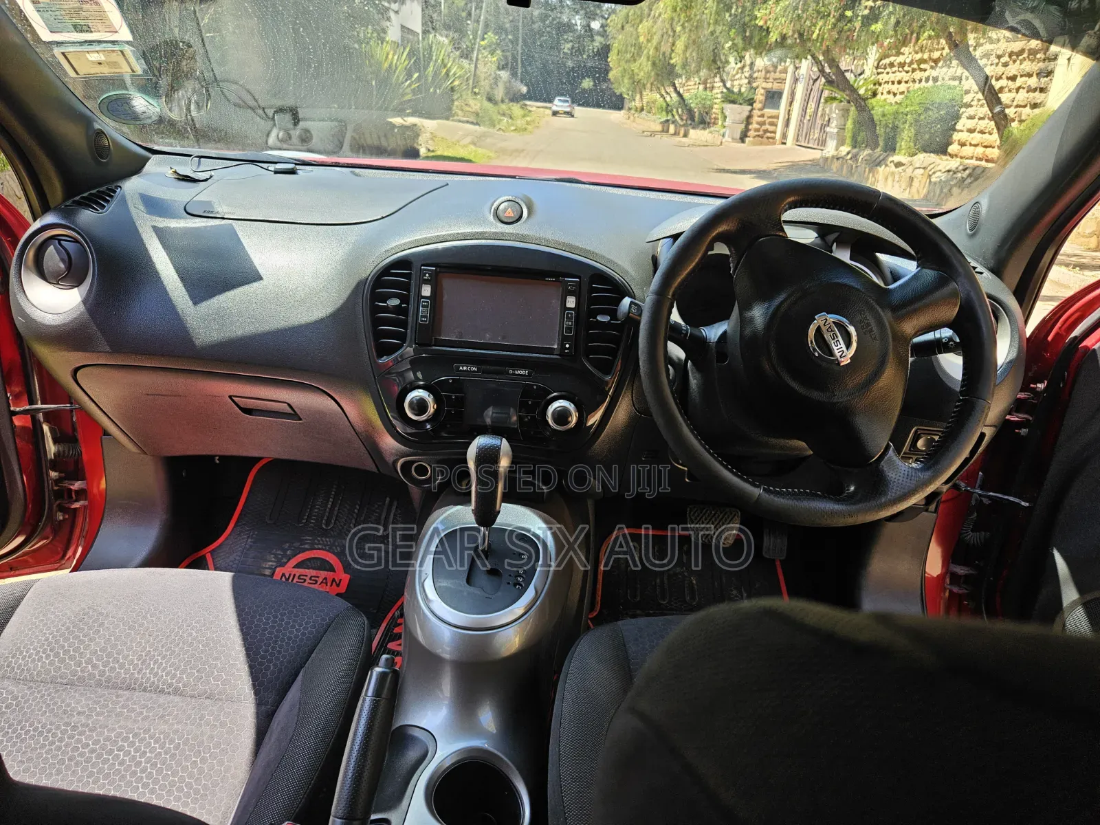 Nissan Juke S AWD 2011 Red