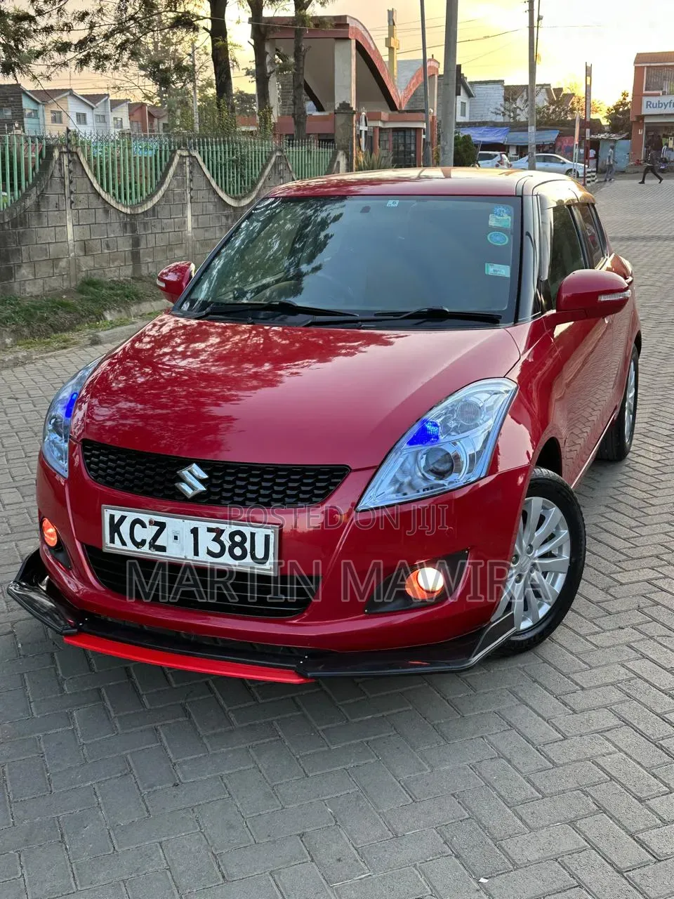 Suzuki Swift 2012 Red