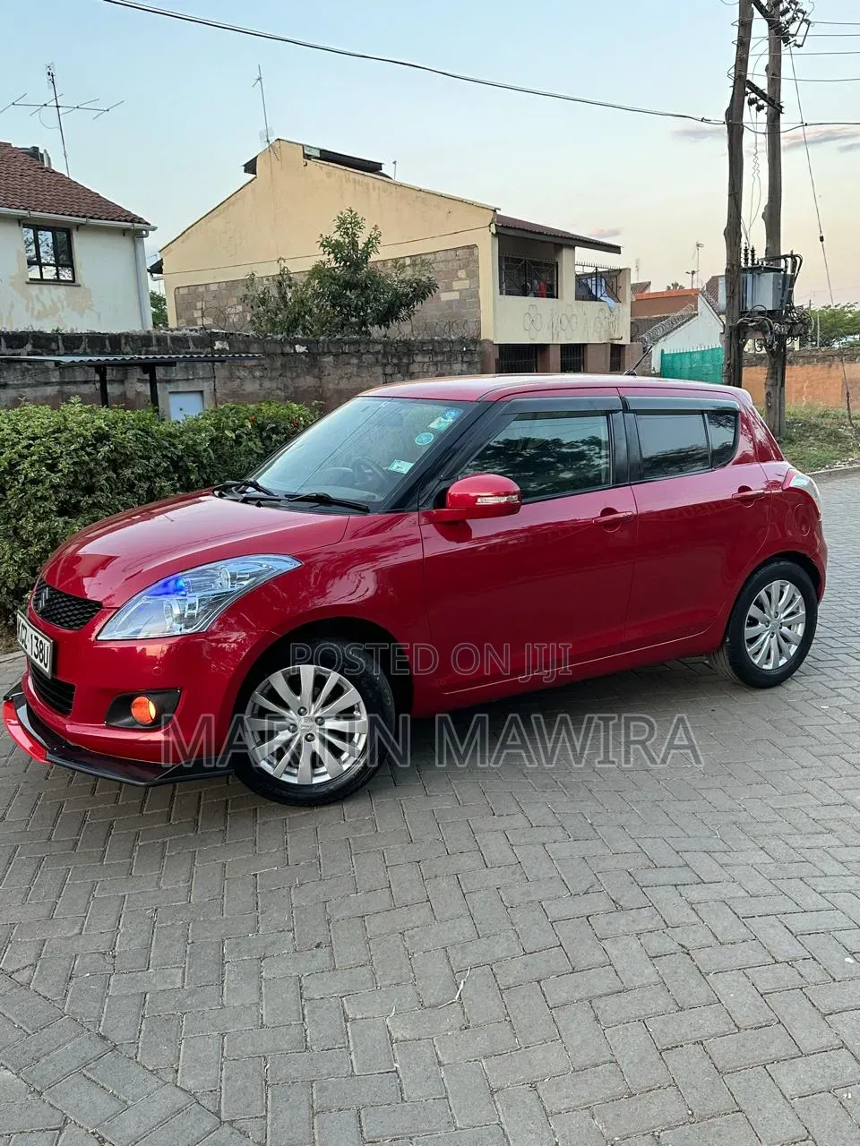 Suzuki Swift 2012 Red