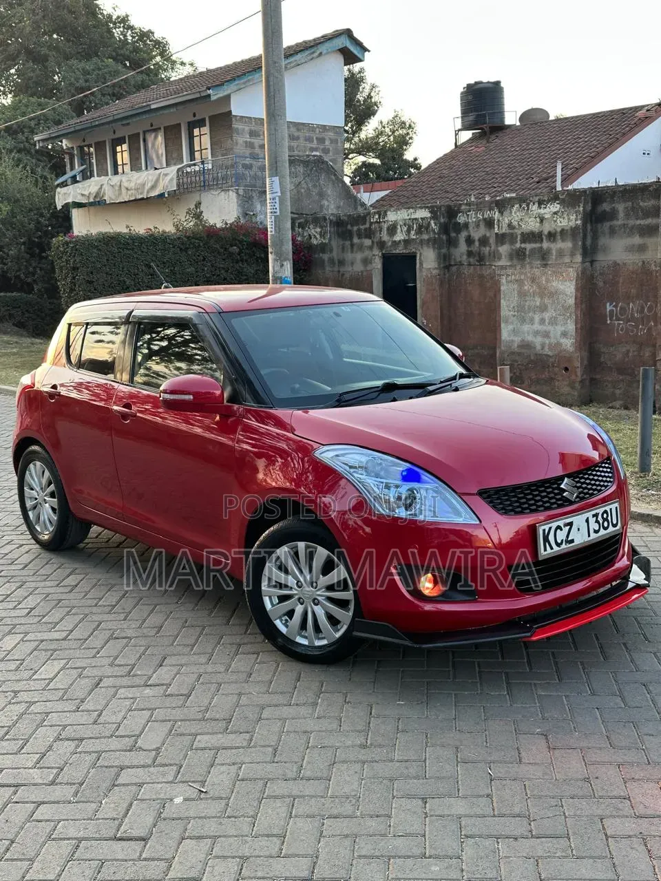 Suzuki Swift 2012 Red
