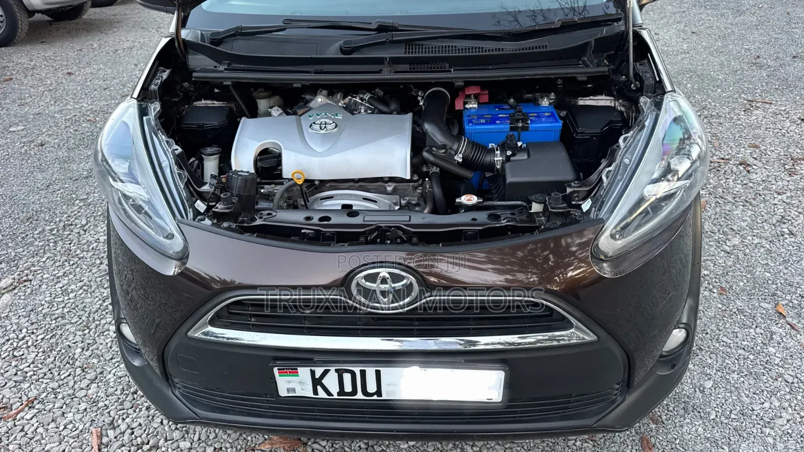 Toyota Sienta 2018 Brown