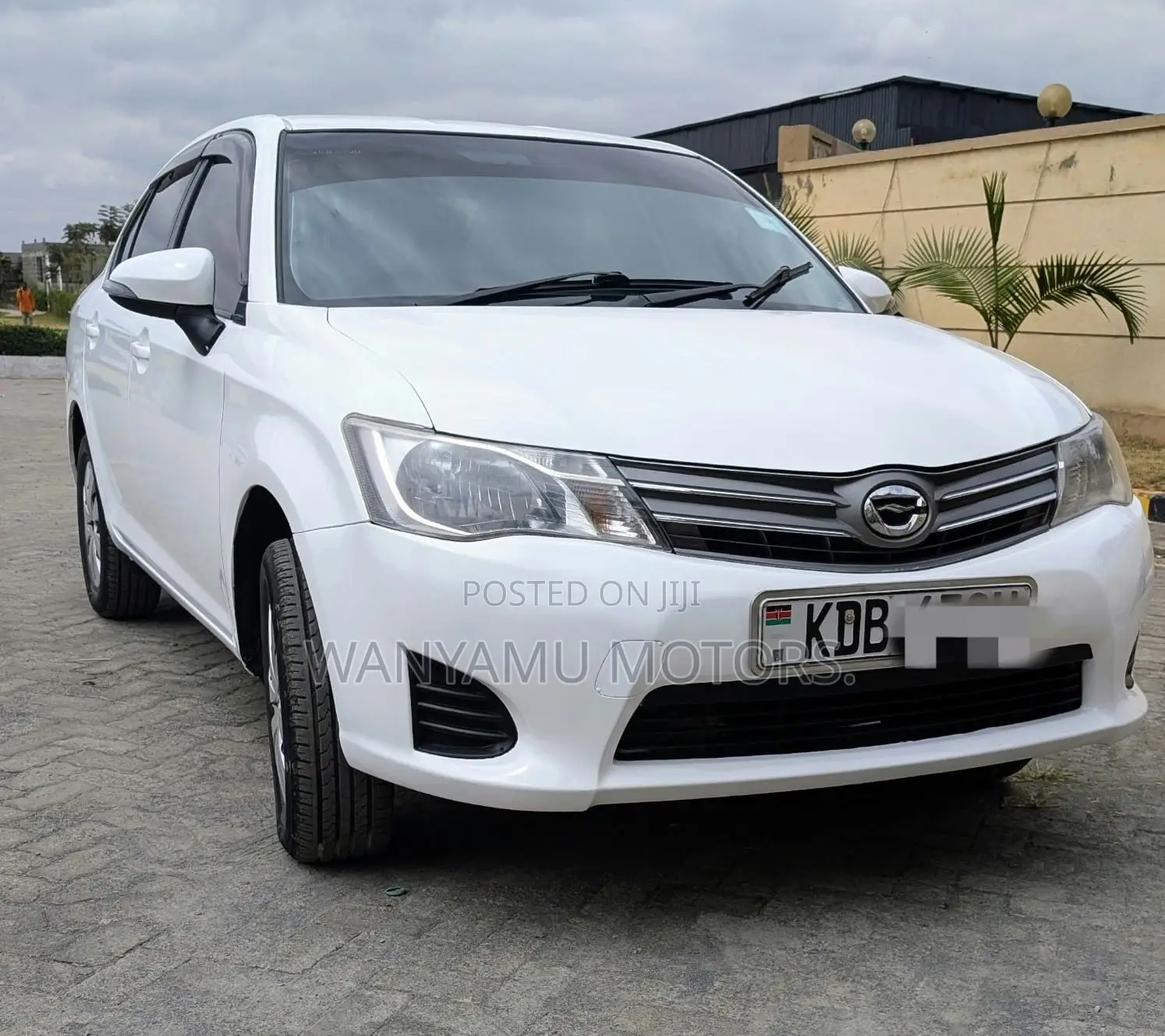 Toyota Axio 2013 White