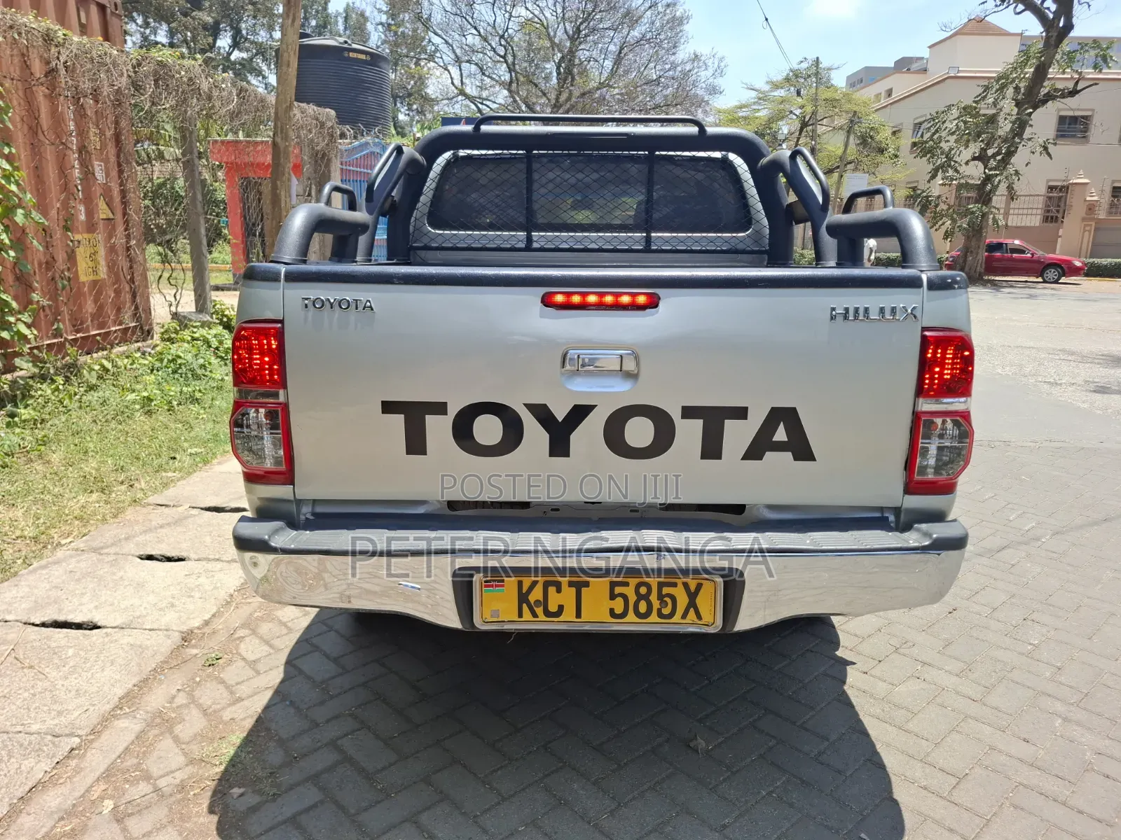 Toyota Hilux 3.0 D-4D 4x4 2012 Silver