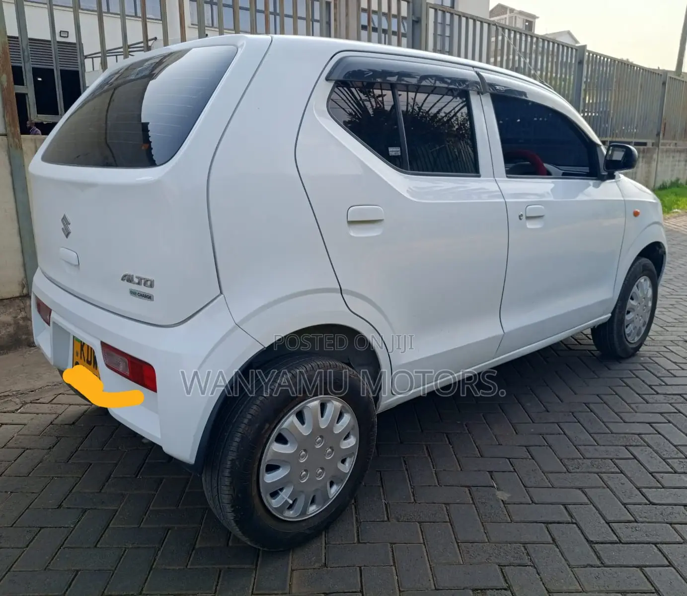 Suzuki Alto 2018 White