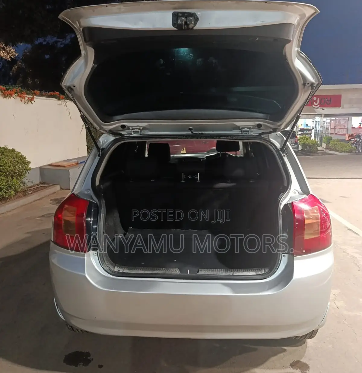 Toyota Corolla RunX 2005 Silver