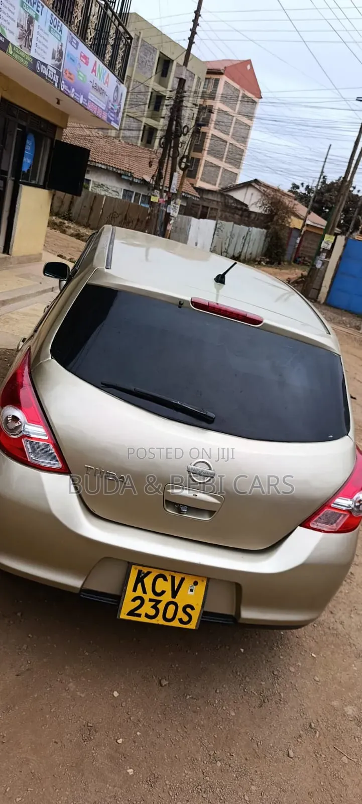 Nissan Tiida 2012 Beige
