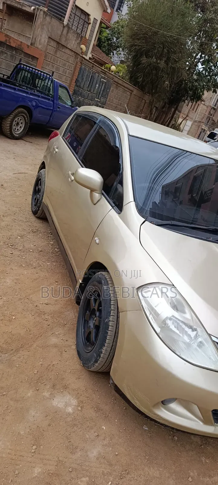 Nissan Tiida 2012 Beige
