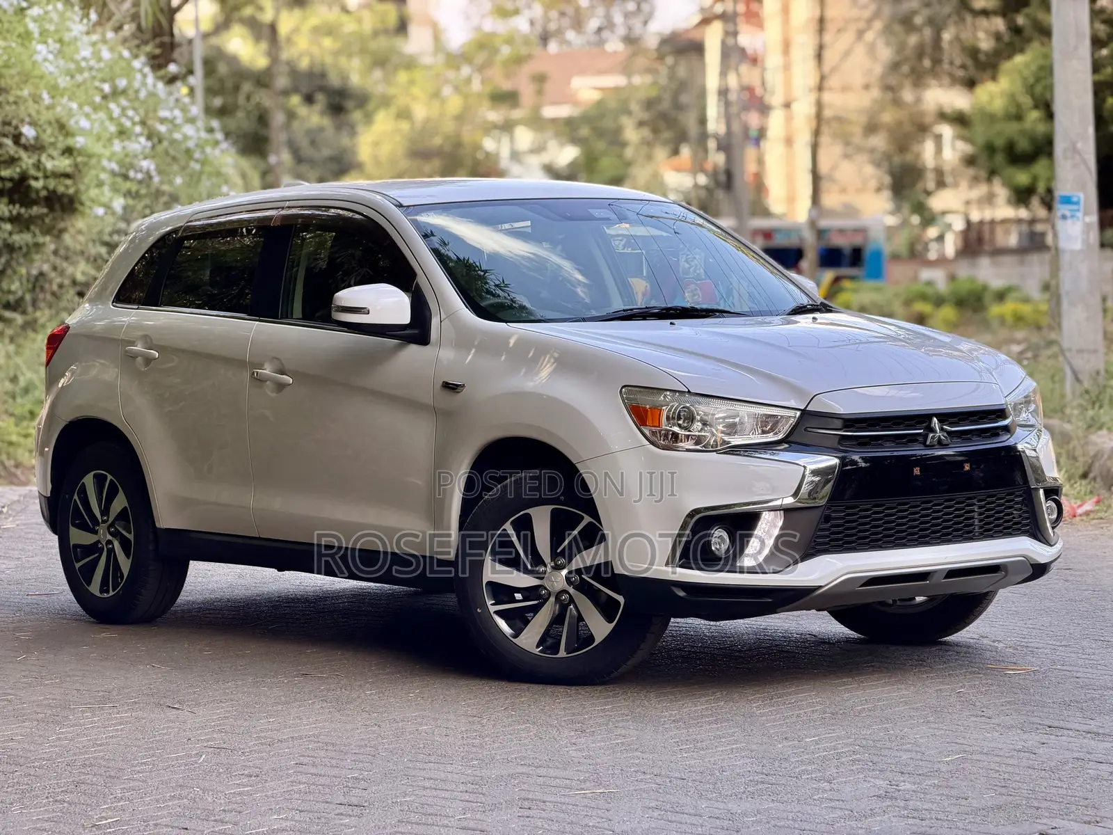 Mitsubishi RVR 2019 White